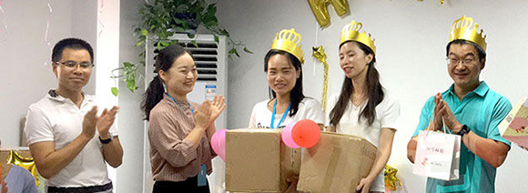 八月寿星集体生日会